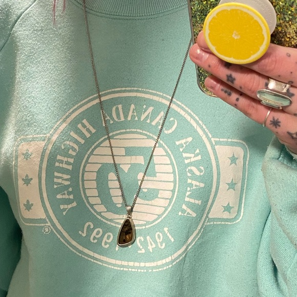 Sterling silver real butterfly wing pendant and chain - Picture 2 of 2